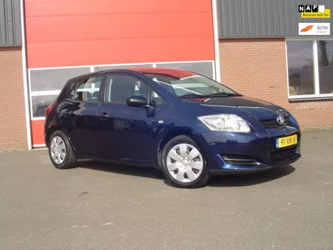 Toyota Auris 1.6-16V Terra / Airco / trekhaak / NAP
