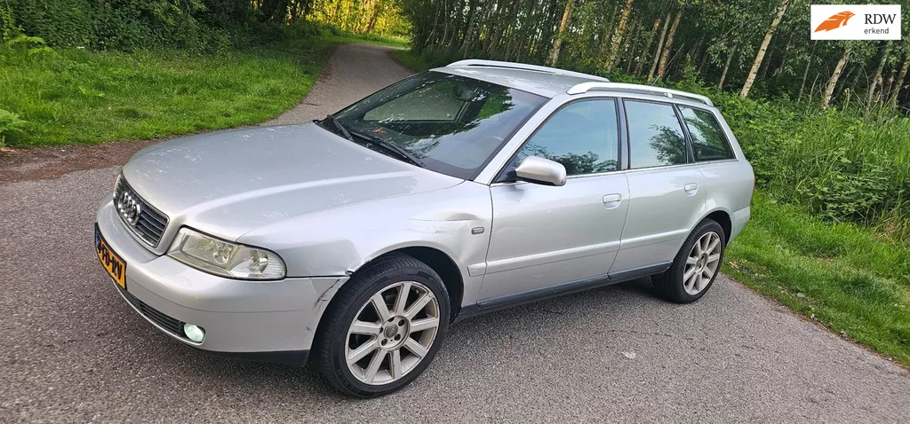 Audi A4 Avant 1.8 5V Advance clima rs