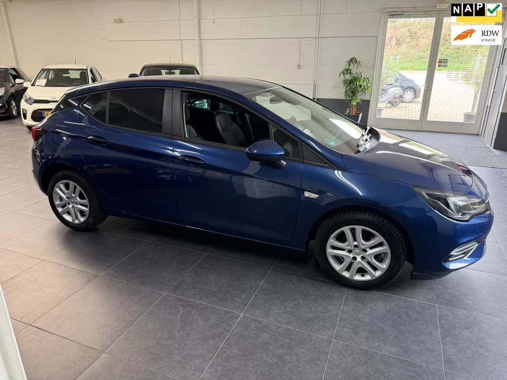 Opel Astra 1.2 Business Executive