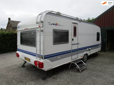 Hobby 24 560 lang breed 250 airco mover voortent tv compleet