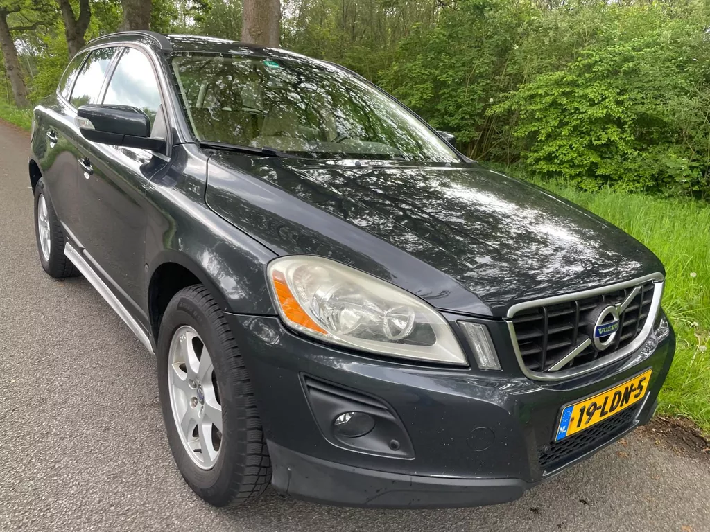 Volvo XC60 2.4D Momentum