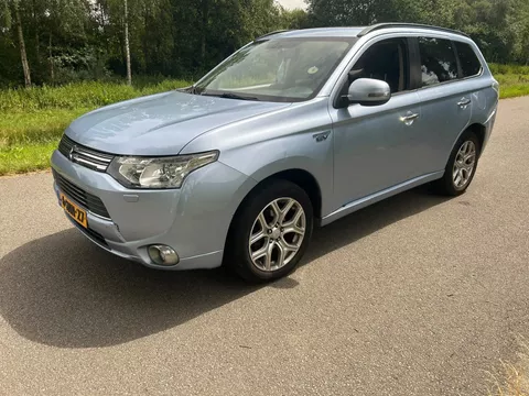 Mitsubishi Outlander 2.0 PHEV Instyle