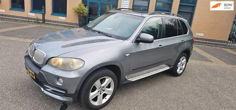 BMW X5 XDrive48i youngtimer 7pers volle auto
