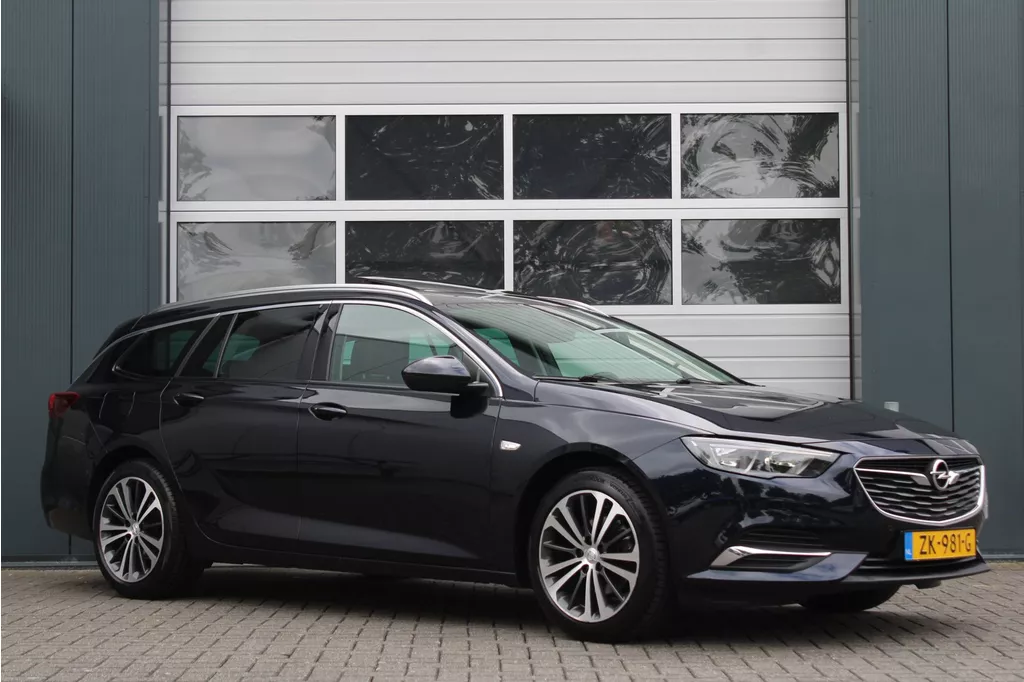 Opel Insignia Sports Tourer 1.5 Turbo Business Executive Cruise/Panodak/Keyless/PDC/LaneAssist/Navi/Bluetooth/DAB/18"LM/Trekhaak