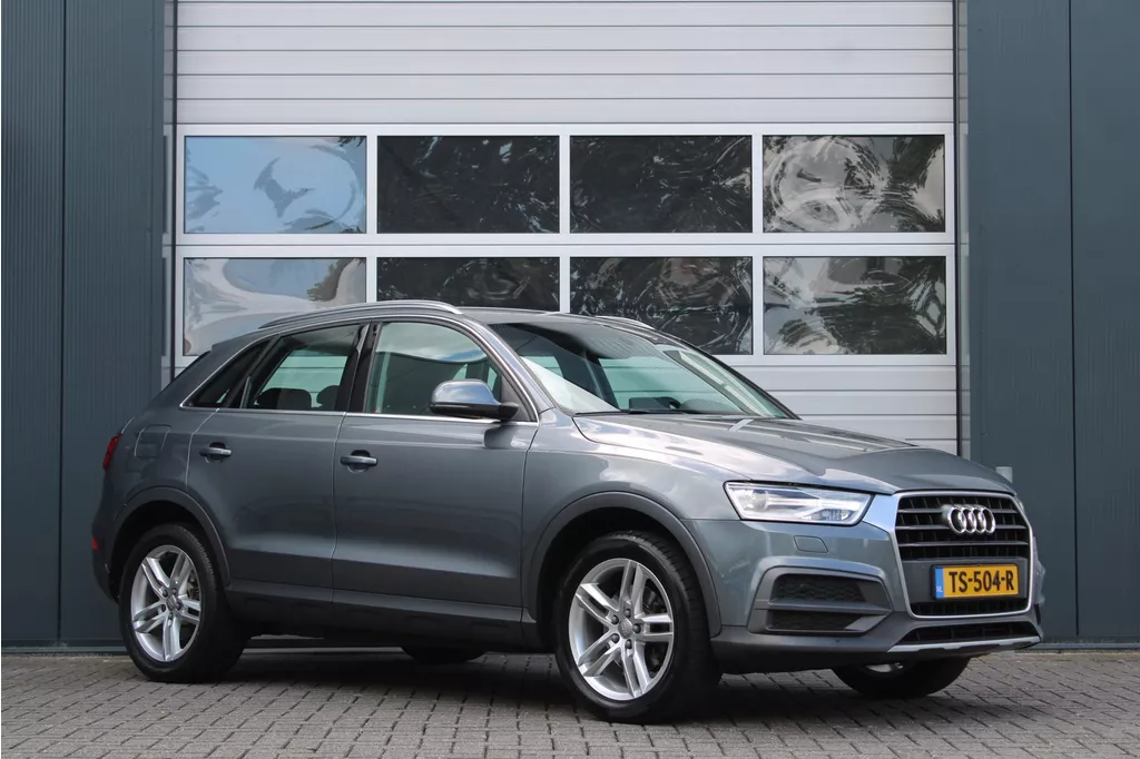 Audi Q3 1.4 TFSI CoD Sport Advance Sport S-Tronic 150pk Clima/Cruise/Bi-Xenon/PDCv+a/Navi/Bluetooth/LED/RadioCD/18"LM/APK30-6-2027