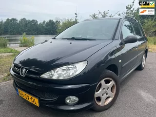 Peugeot 206 SW 1.4 Air-line (nieuwe apk bij aflevering)