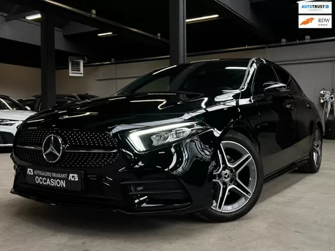 Mercedes-Benz A-klasse 180 Business Solution AMG Sfeervel/Stoelverw/