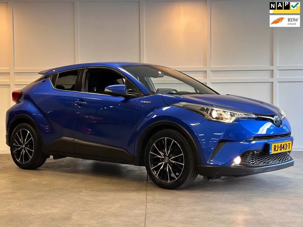 Toyota C-HR 1.8 Hybrid Dynamic / Camera / Trekhaak / Stoelverwaming