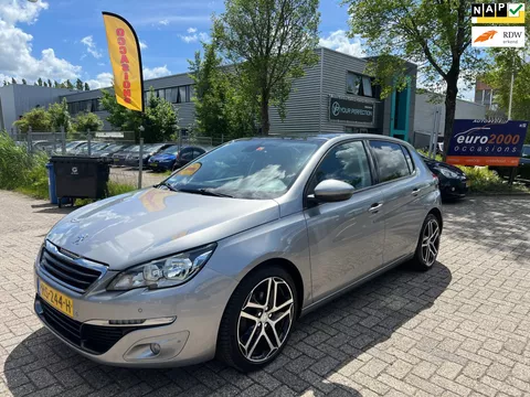 Peugeot 308 1.6 BlueHDi Blue Lease Executive - PANORAMA !