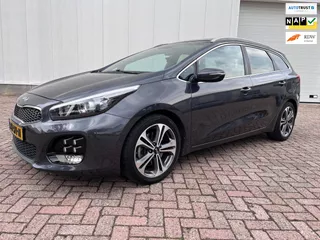 Kia Cee'd Sportswagon 1.0 T-GDi GT-Line Summer Edition panoramadak*ECC*Camera*stoelverwarming*trekhaak*navi* 2017