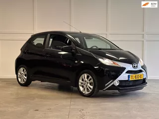 Toyota Aygo 1.0 VVT-i x-wave / 2017 / Camera / Airco