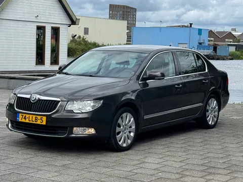 Skoda Superb 1.8 TSI Automaat/Trekhaak/KM NAP/Leerbe/navigatie/nieuwe apk