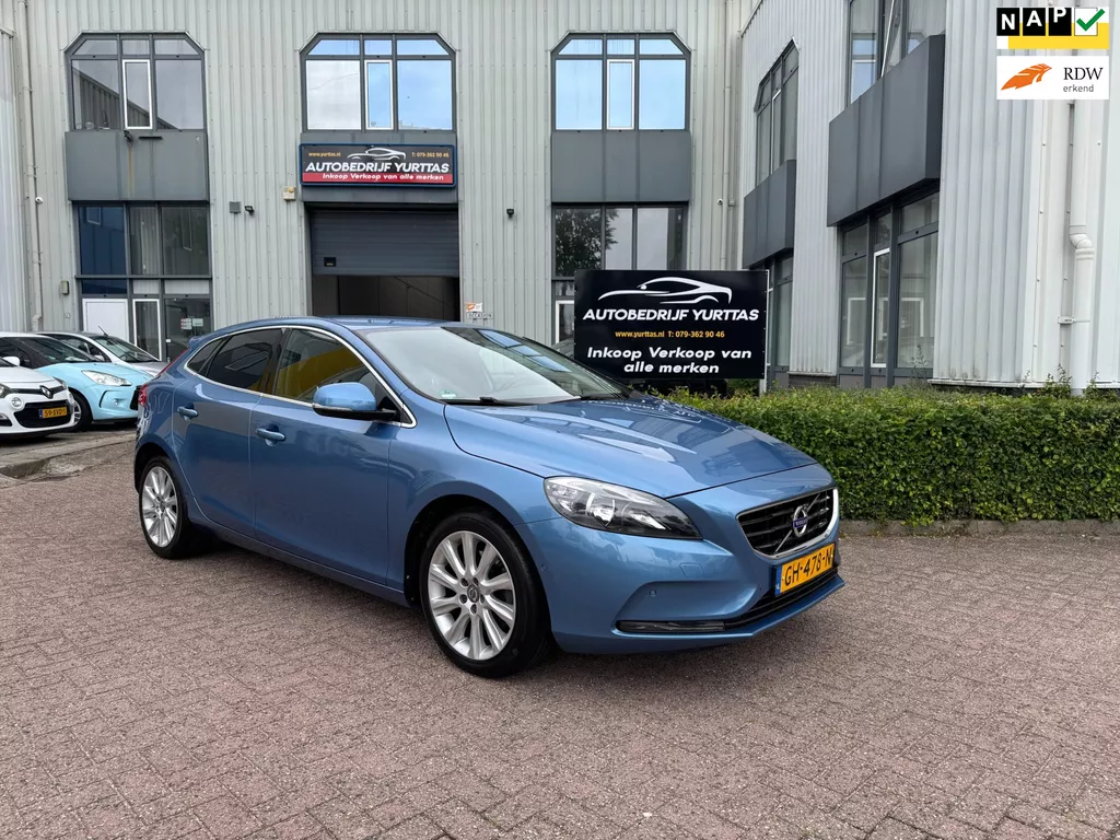 Volvo V40 1.6 T4 Momentum AUTOMAAT!!