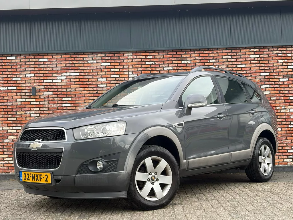 Chevrolet Captiva 2.4i LT 2WD 7-Pers Trekhaak Nav/Cruise Clima Camera Voll.Onderhouden!