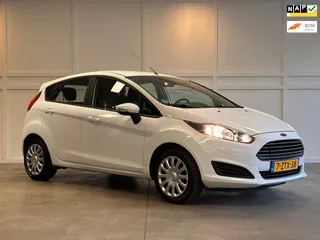 Ford Fiesta / 2015 / Navigatie / Airco / Camera / Parkeersensoren