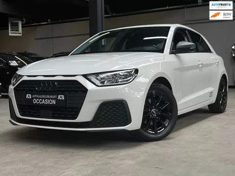 Audi A1 Sportback 35 TFSI Carplay/Cruise/Stoelverw/pdc