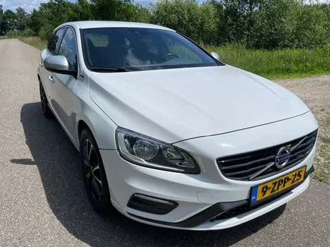 Volvo V60 2.4 D6 AWD Plug-In Hybrid R-Design
