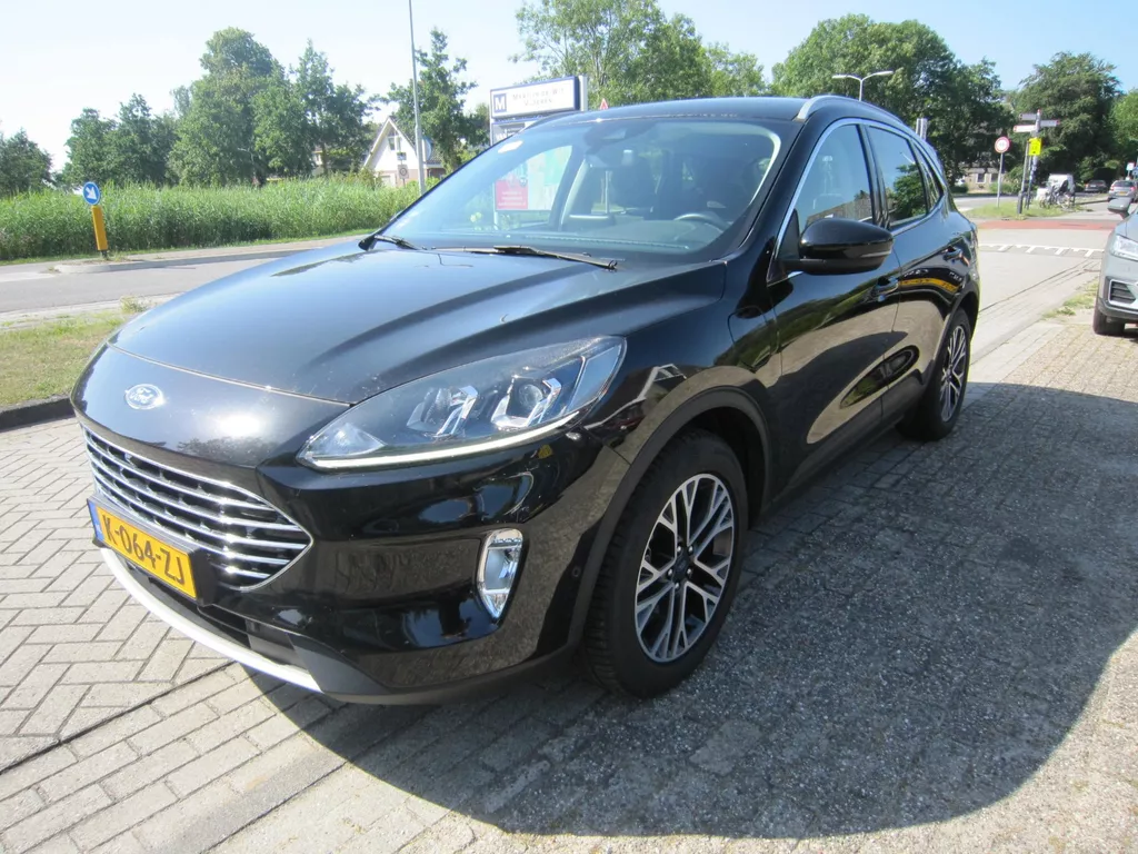Ford Kuga 2.5 PHEV Titanium aut trekh