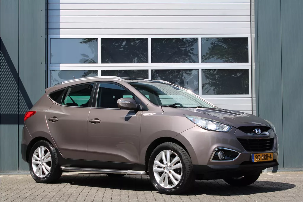 Hyundai Ix35 1.6i GDI i-Catcher Clima/Cruise/Camera/Panodak/Keyless/Stoelverwarming/Leder/Navi/Bluetooth/RadioCD.AUX.USB/18"LM