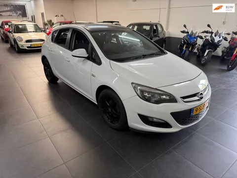 Opel Astra 1.4 Selection