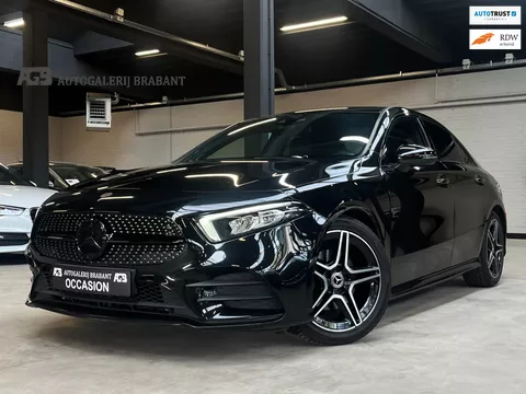 Mercedes-Benz A-klasse 200 Business Solution Luxury AMG Line Burmester/Carplay/Sfeerverlichting