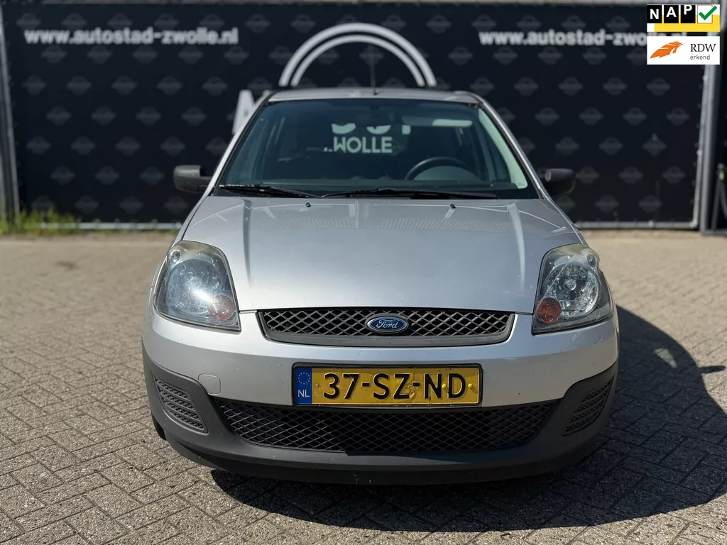 Ford Fiesta 1.3-8V Champion NL-Auto / 2e Eigenaar / NAP / Airco / APK