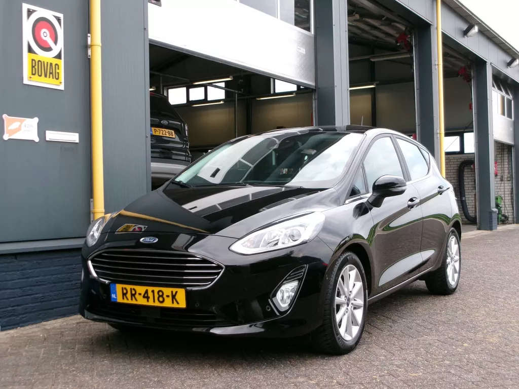 Ford Fiesta 1.0/100 pk Titanium First Edition