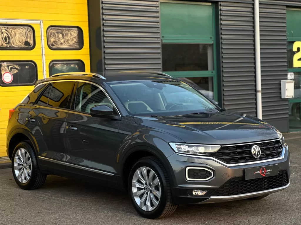 Volkswagen T-Roc 1.5 TSI ACT Sport VIRTUAL/ACC/KEYLESS/CAMERA