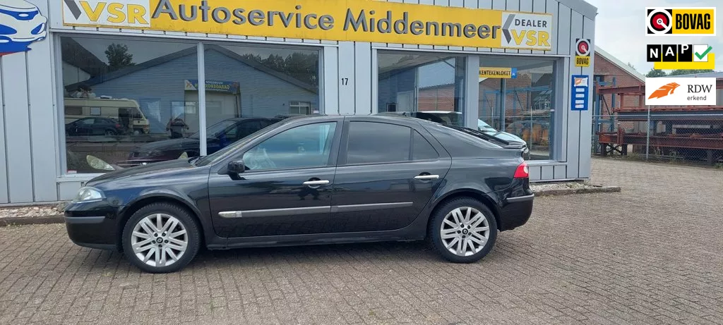 Renault Laguna 2.0-16V Tech Line