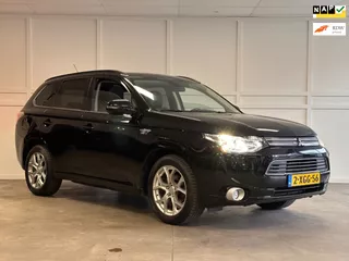 Mitsubishi Outlander 2.0 PHEV Instyle+ / 177.588 KM / Xenon / Camera