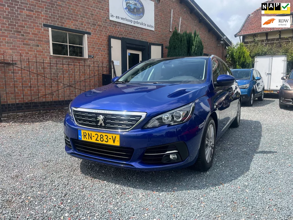 Peugeot 308 SW 1.2 PureTech Blue Lease Premium ( Climate control + Navigatie + Achteruitrijcamera )