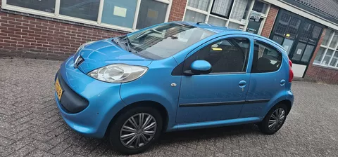Peugeot 107 1.0-12V XR 5drs elek pakket Radio CD