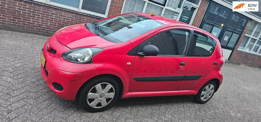 Toyota Aygo 1.0-12V Access airco 5drs Radio cd