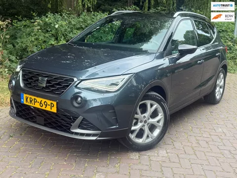Seat ARONA 1.0 EcoTSI FR Business Connect Aut. 1 Eig. b.j. 2-2025,2 Color,Carplay ,PDC, Led verl.