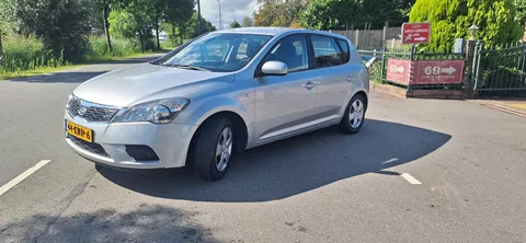 Kia Cee'd 1.4 CVVT X-tra