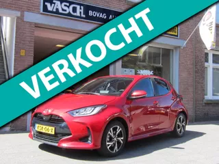 Toyota Yaris 1.5 Hybrid 115 Dynamic Comfort Pack Dode hoek, sensoren voor en achter