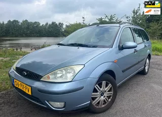 Ford Focus Wagon 1.6-16V Futura | Clima | Trekhaak | APK augustus 2027