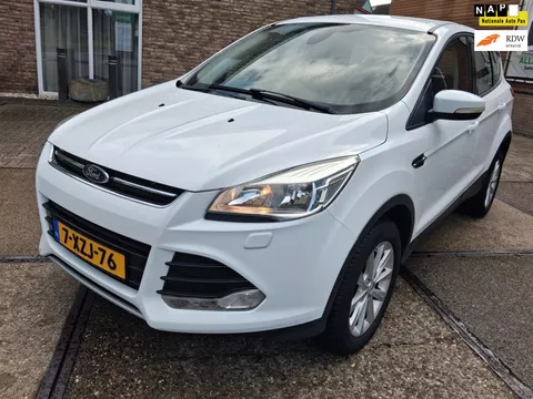 Ford Kuga 1.5 Titanium ((( mooi nette auto )))
