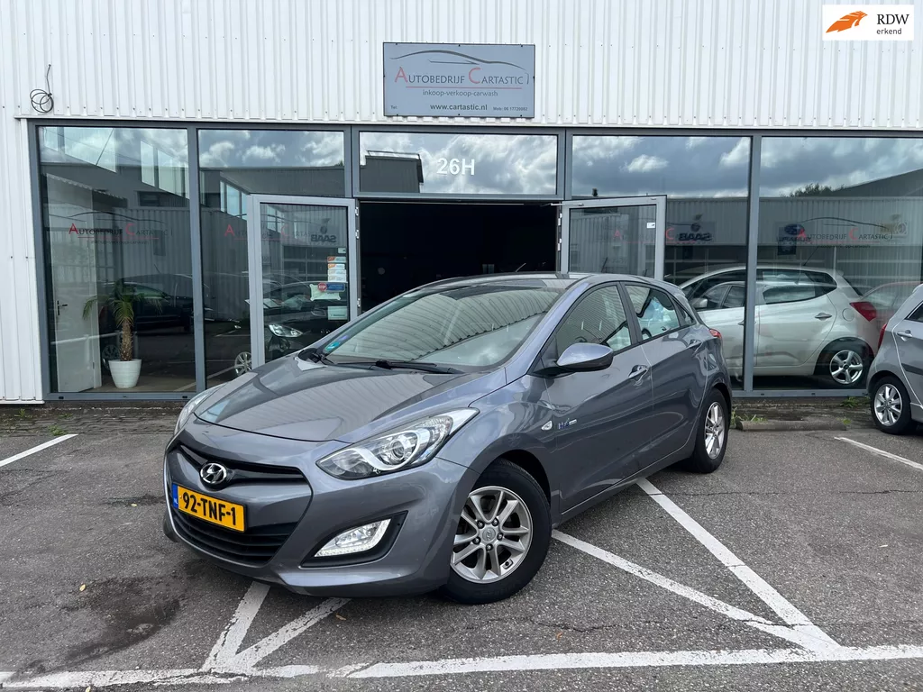 Hyundai I30 1.6 GDI i-Motion PDC | AIRCO | DEALER ONDERHOUDEN | NAP | APK |