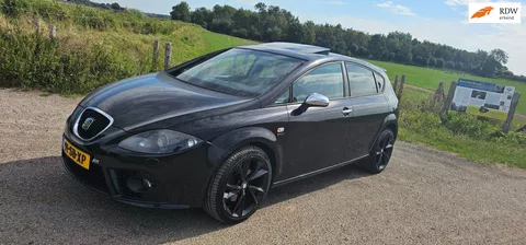 Seat Leon 2.0 TFSI Sport-up 2e eigenaar nl auto lage km stand