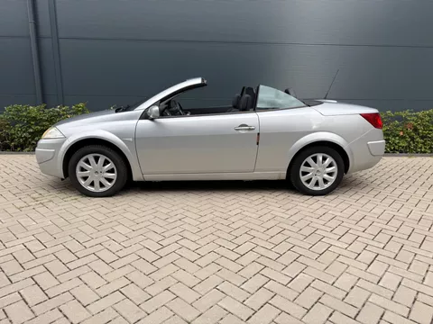 Renault Mégane Coupé-Cabriolet 1.6-16V Dynamique youngtimer