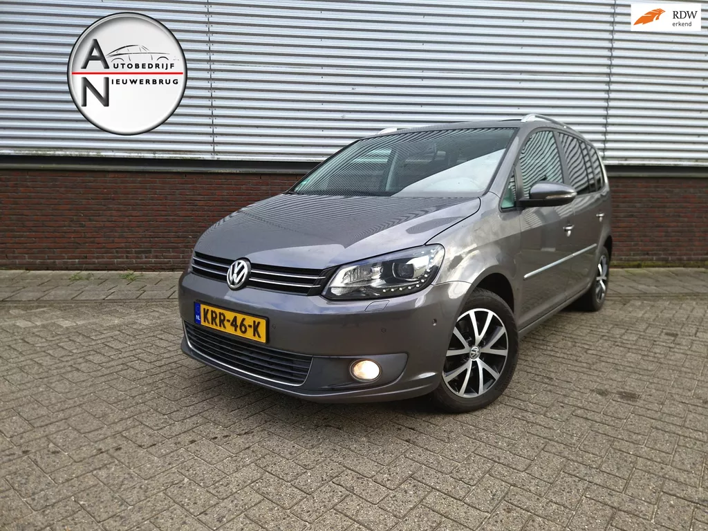 Volkswagen TOURAN 1.4 TSI Highline DSG Cruisecontrol Trekhaak Alarm