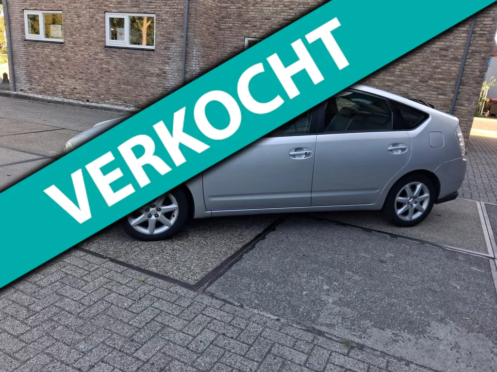 Toyota Prius 1.5 VVT-i Tech Edition