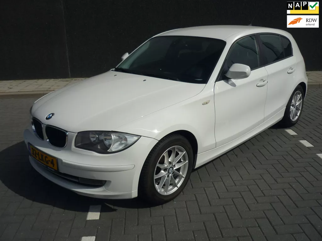 BMW 1-serie 118i 143 Pk Business Line Automaat
