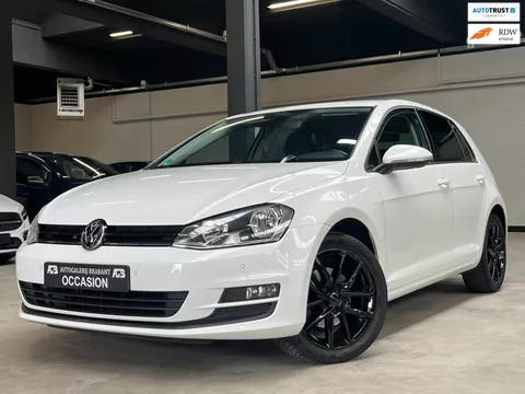 Volkswagen Golf 1.4 TSI Connected Series Automaat/Carplay/Trekhaak