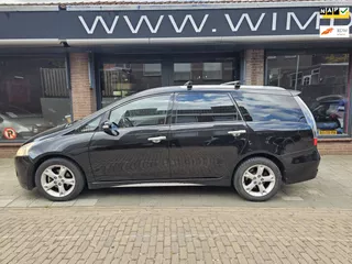 Mitsubishi Grandis 2.4-16V InSport 7 persoons