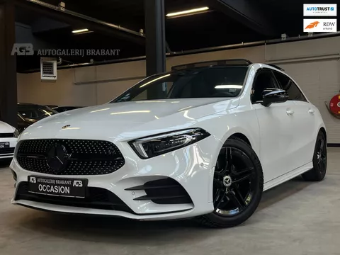 Mercedes-Benz A-klasse 200 Business Solution AMG Pano/Carplay/Camera/Sfeerverlichting