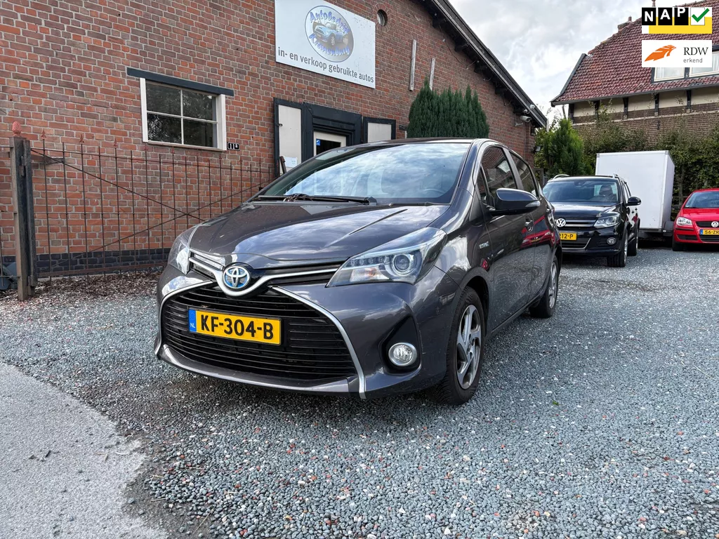 Toyota Yaris 1.5 Hybrid Trend ( Climate controle + achteruitrijcamera + Elektrische ramen )