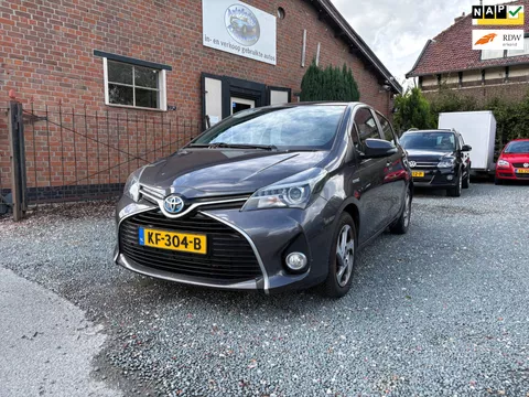Toyota Yaris 1.5 Hybrid Trend ( Climate controle + achteruitrijcamera + Elektrische ramen )