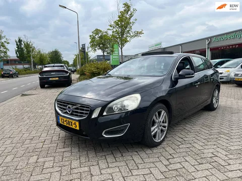 Volvo V60 2.0 D3|PANODAK|CAMERA|
